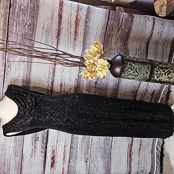 VINTAGE NIGHT WAY BLACK GLITTER SLEEVELESS DRAPED NECK LONG EVENING DRESS - Picture 2 of 13